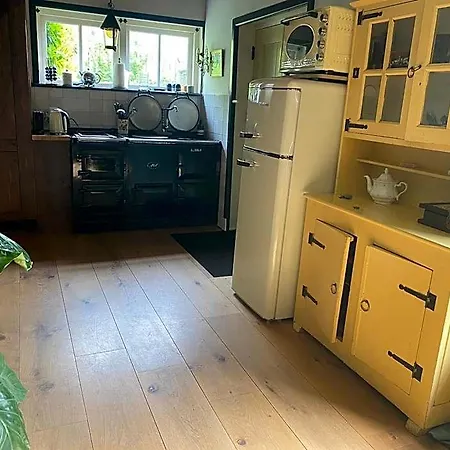 Bed & Breakfast Genesis